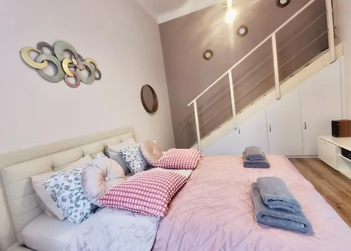 Goldcentral Apartment Comfort