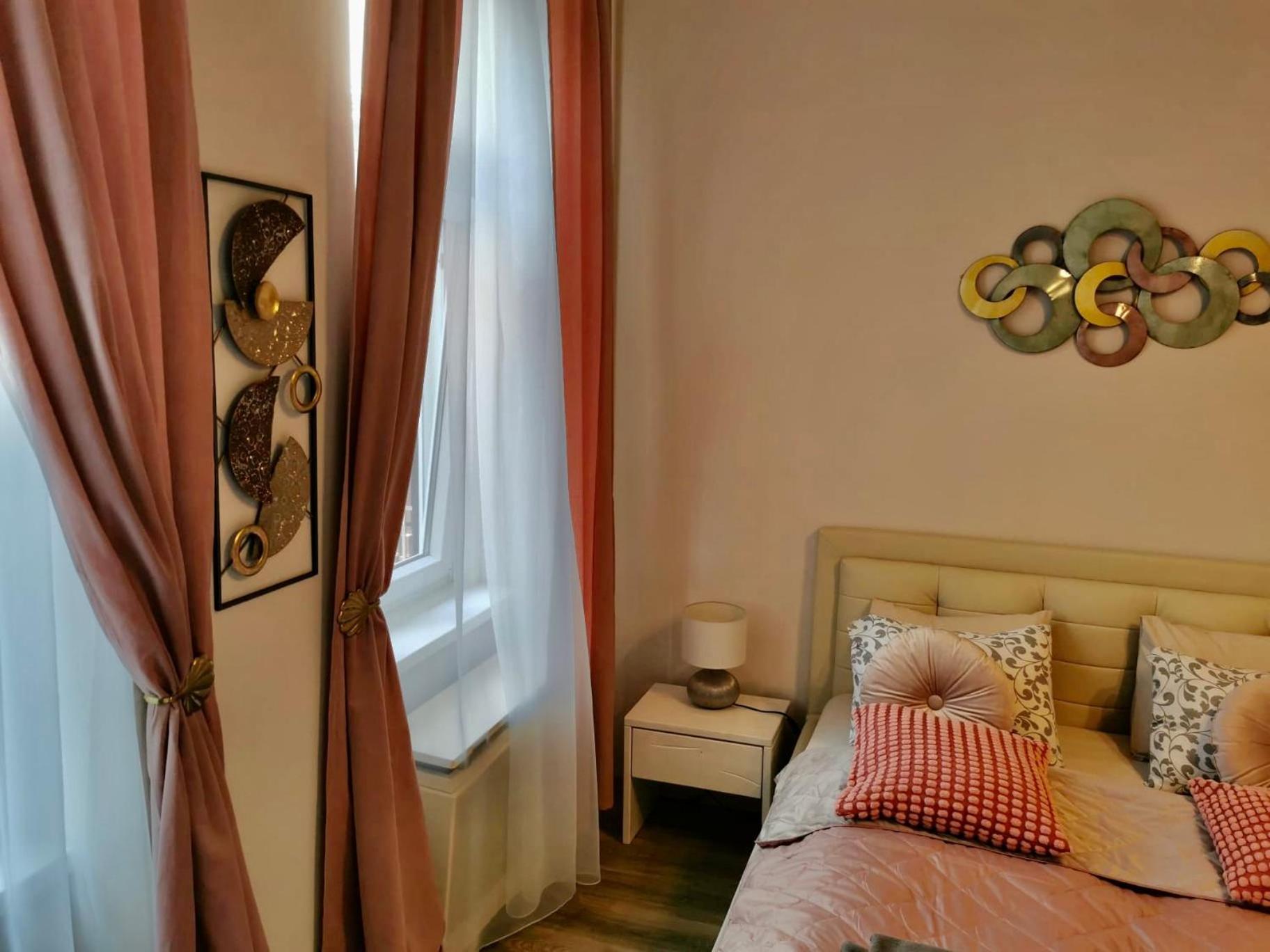 Goldcentral Comfort Apartament
